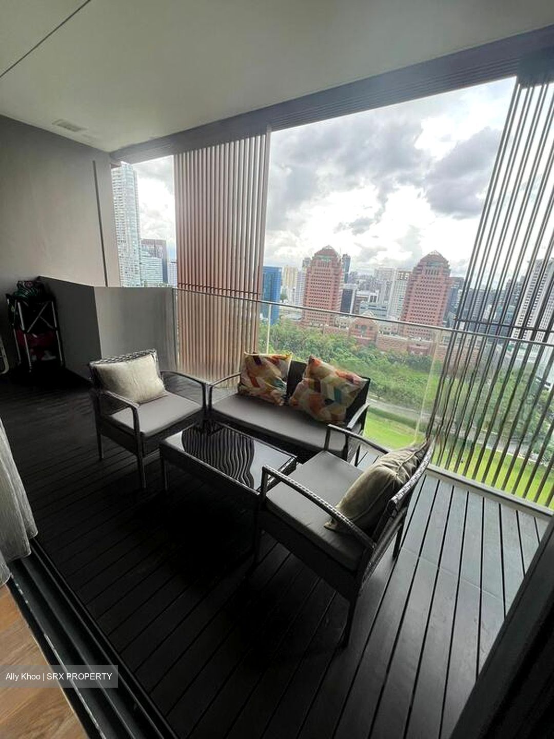 OUE Twin Peaks (D9), Condominium #505078411